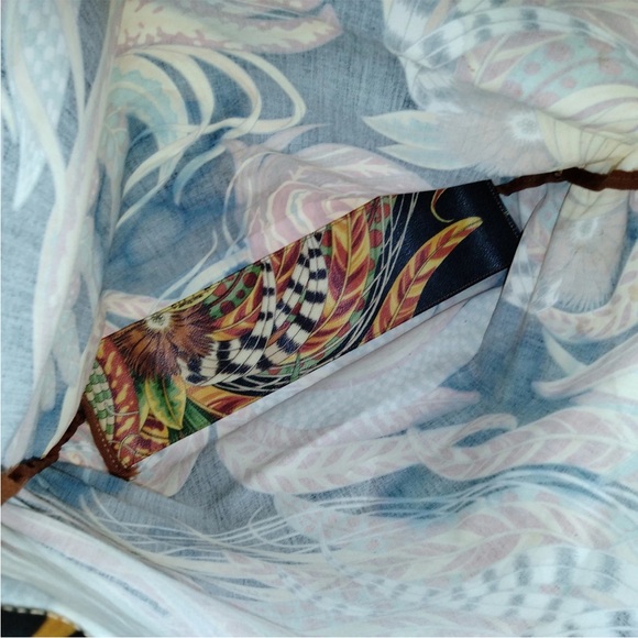 Salvatore Ferragamo Jungle Print Tote Bag - Picture 8 of 13